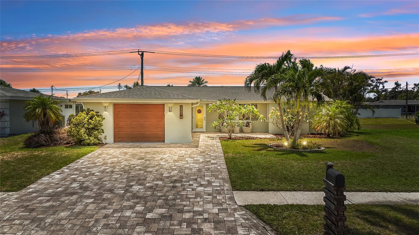 6841 ROXBURY DR, SARASOTA, FL, 34231