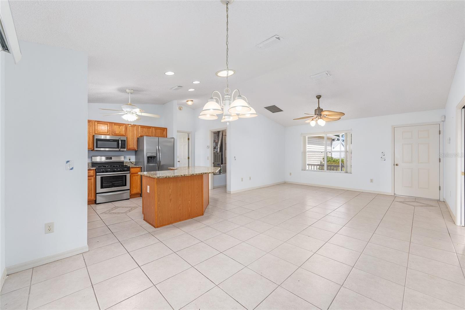 17068 SE 96TH CHAPELWOOD CIR, THE VILLAGES, FL, 32162