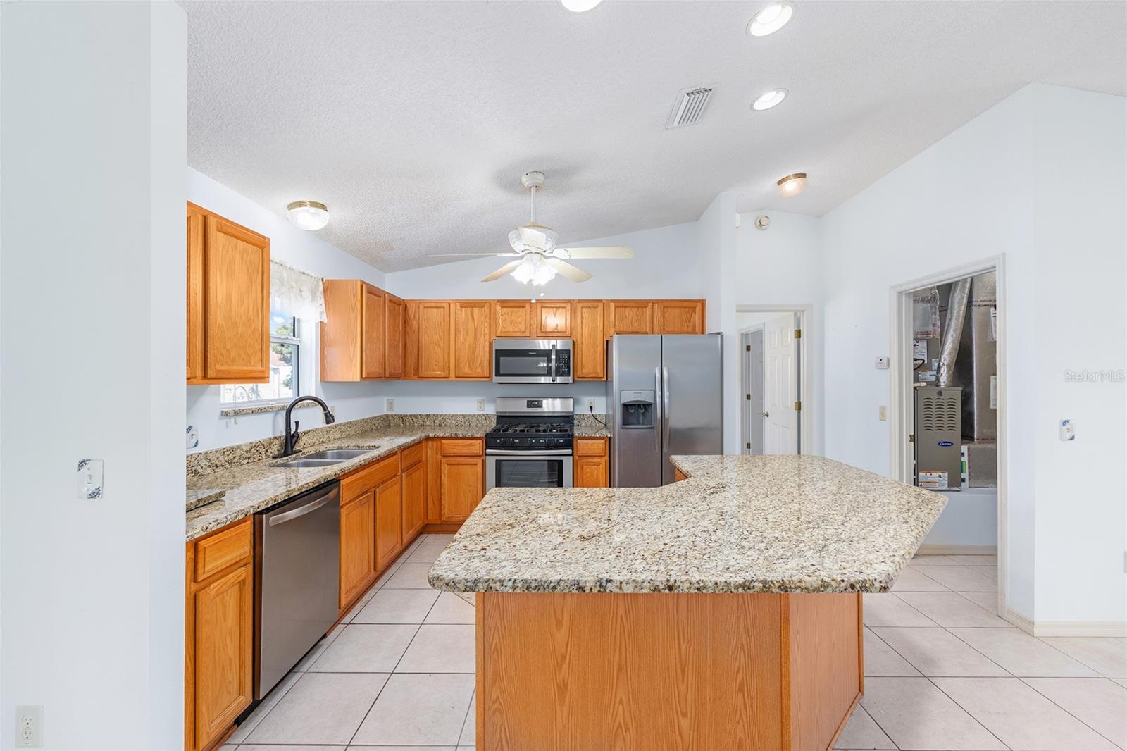 17068 SE 96TH CHAPELWOOD CIR, THE VILLAGES, FL, 32162