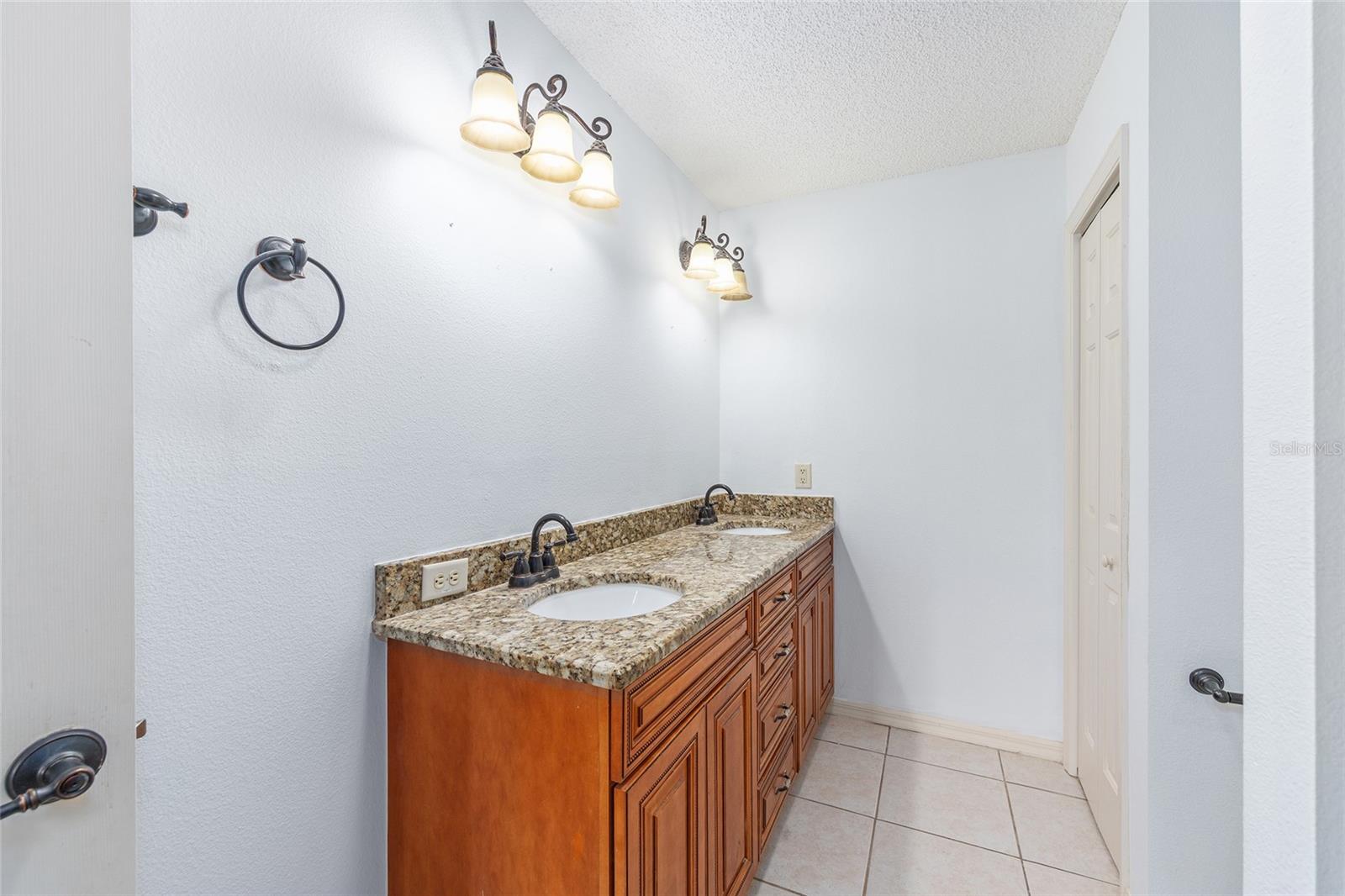 17068 SE 96TH CHAPELWOOD CIR, THE VILLAGES, FL, 32162