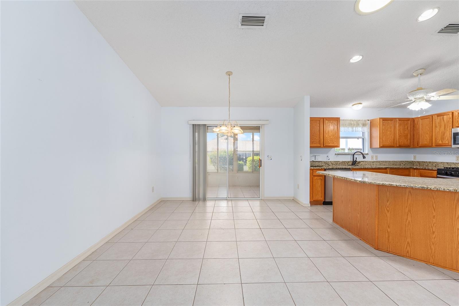 17068 SE 96TH CHAPELWOOD CIR, THE VILLAGES, FL, 32162