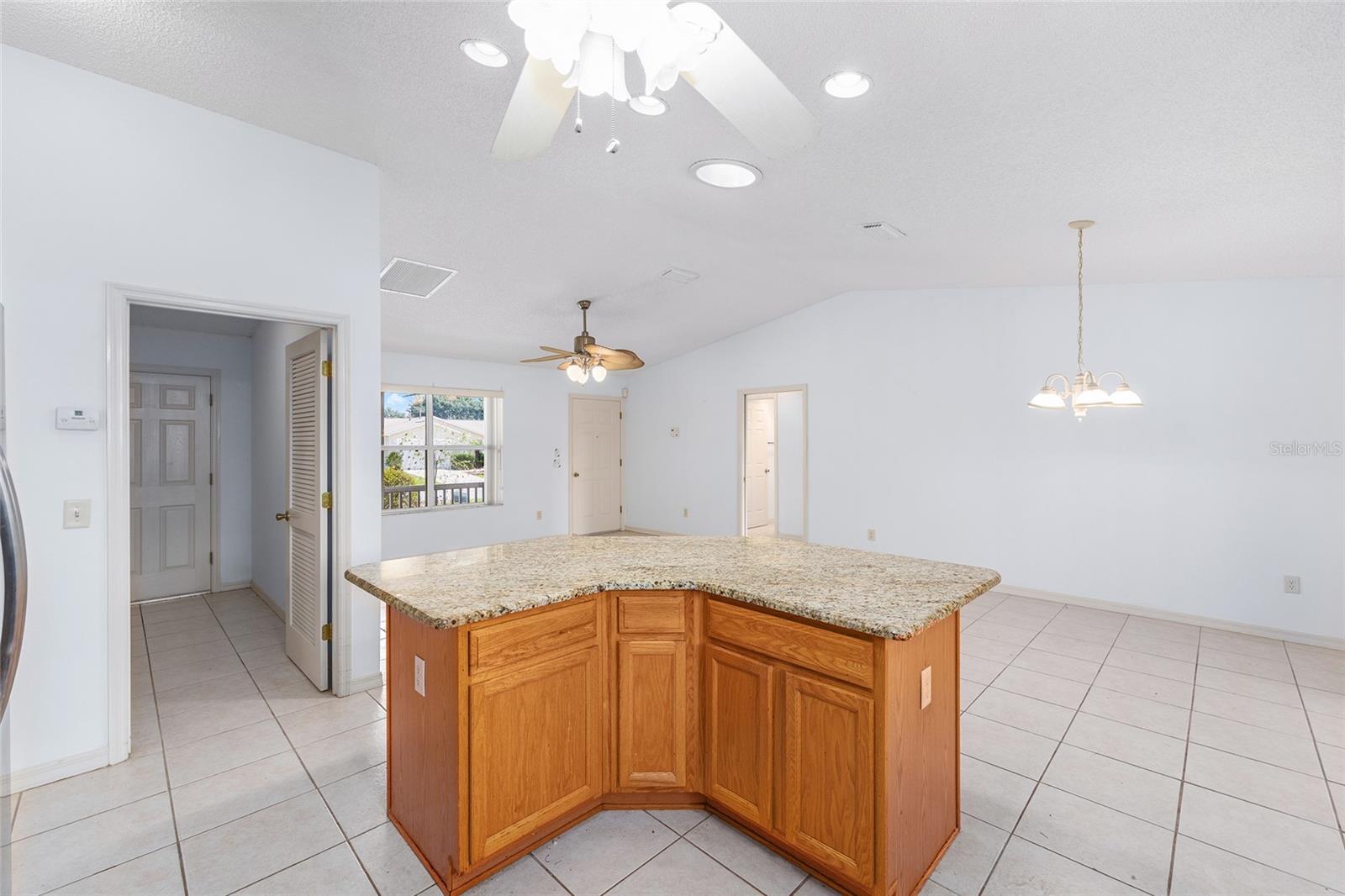 17068 SE 96TH CHAPELWOOD CIR, THE VILLAGES, FL, 32162