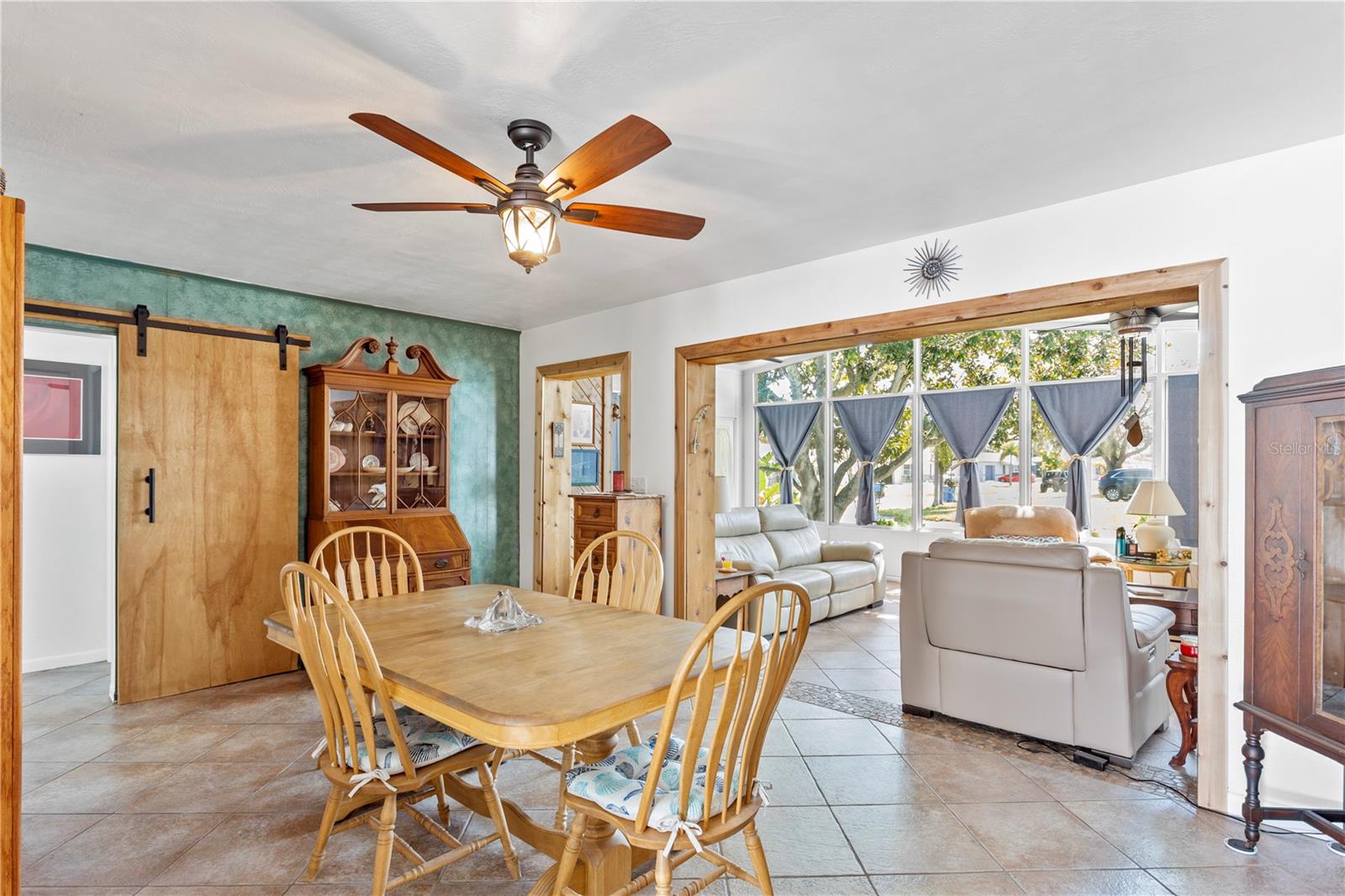 1701 66TH AVE N, ST PETERSBURG, FL, 33702