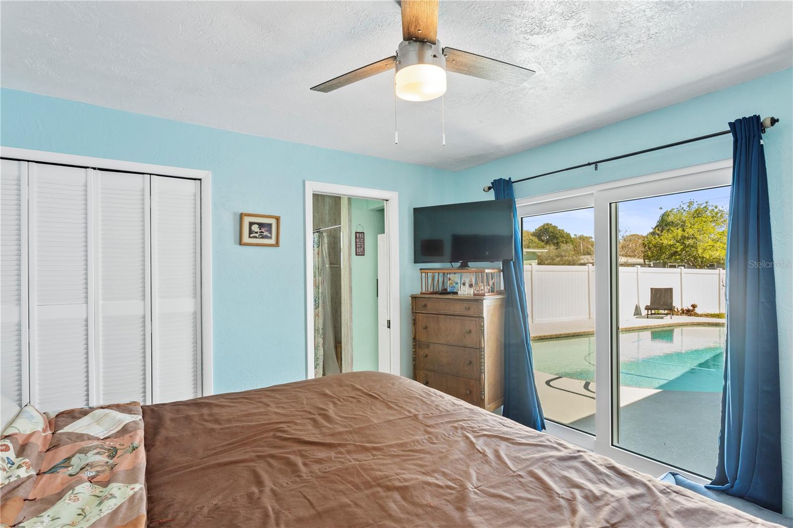 1701 66TH AVE N, ST PETERSBURG, FL, 33702