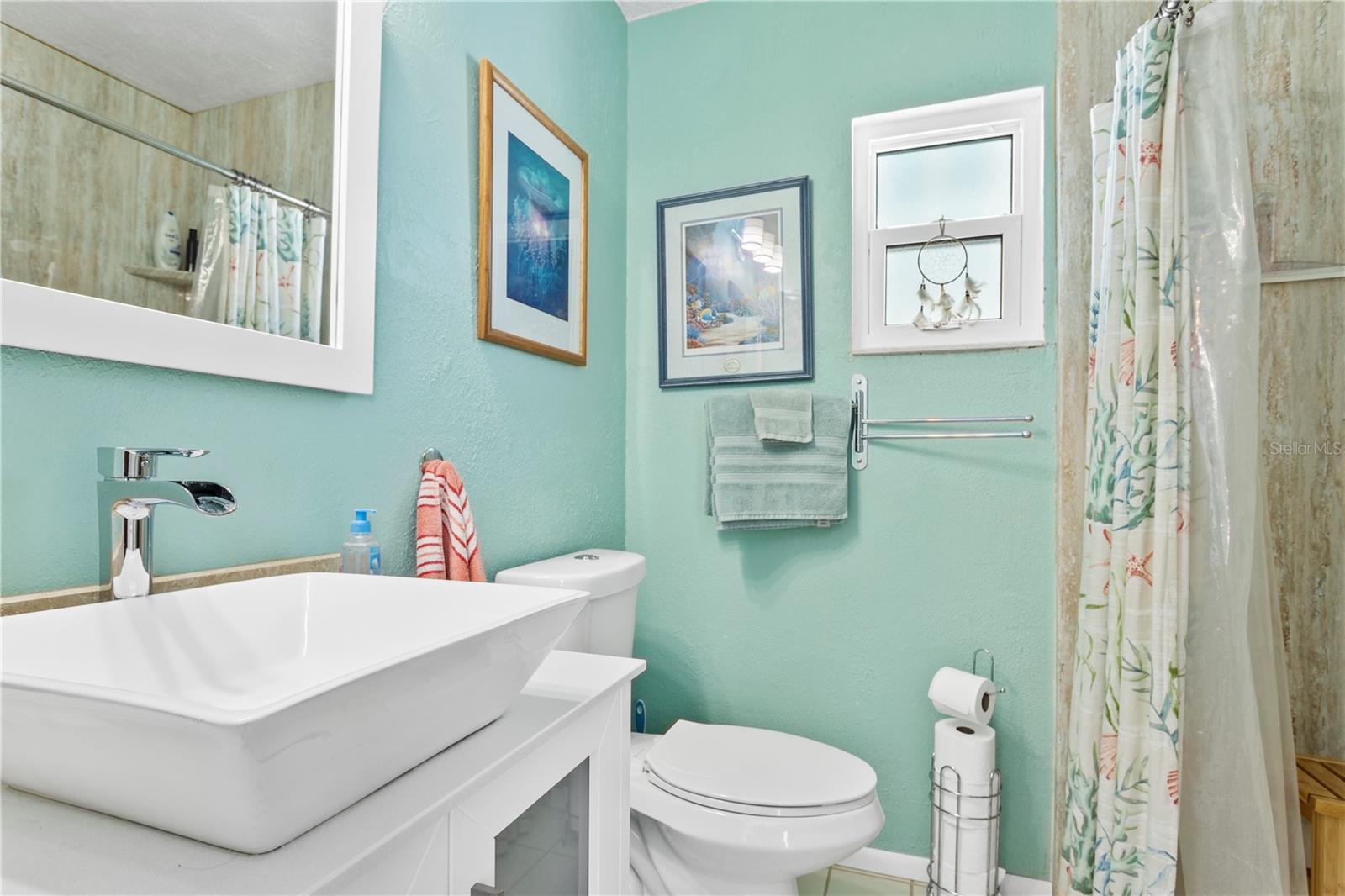 1701 66TH AVE N, ST PETERSBURG, FL, 33702