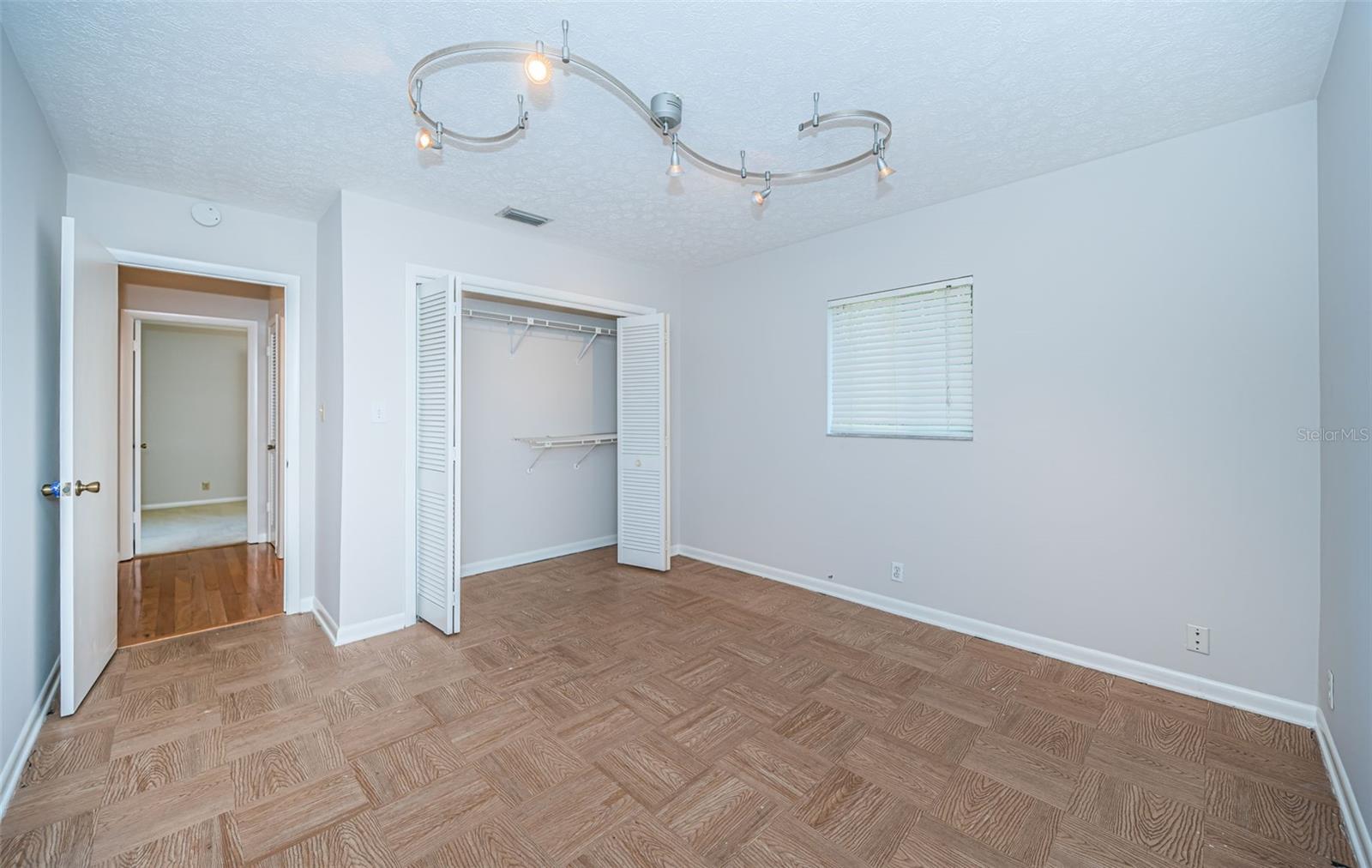 209 S GREENFIELD AVE, TEMPLE TERRACE, FL, 33617