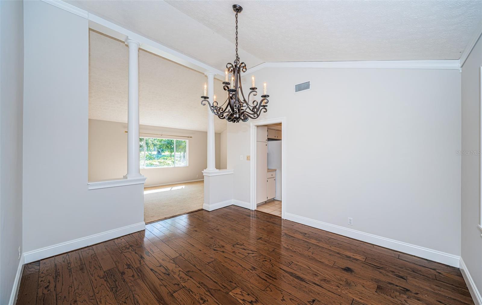 209 S GREENFIELD AVE, TEMPLE TERRACE, FL, 33617