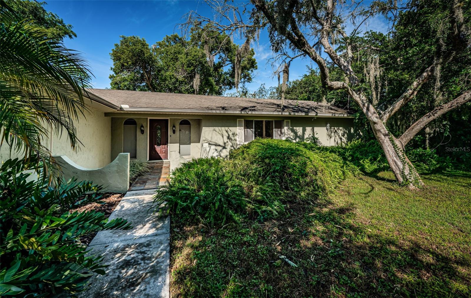 209 S GREENFIELD AVE, TEMPLE TERRACE, FL, 33617