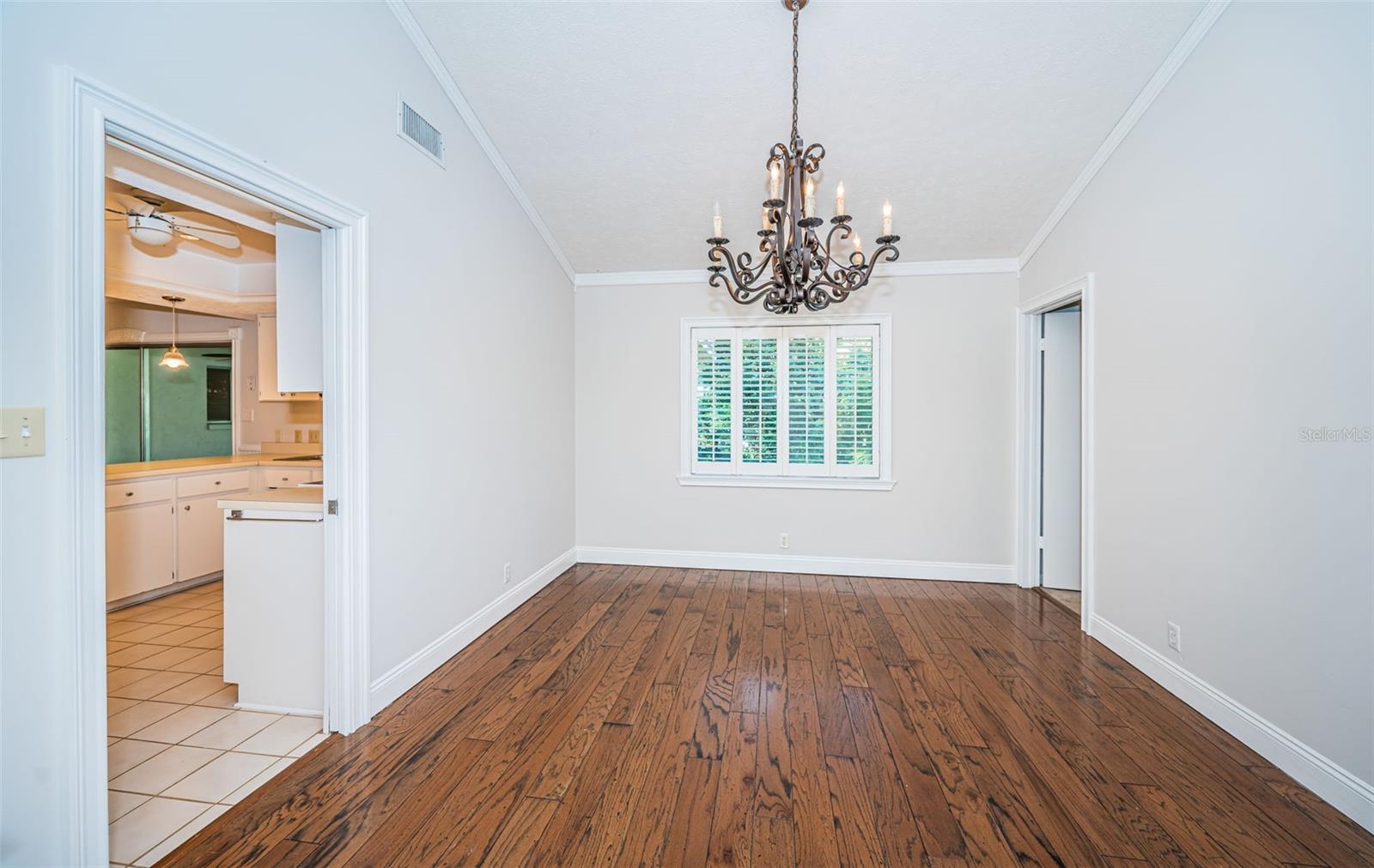 209 S GREENFIELD AVE, TEMPLE TERRACE, FL, 33617