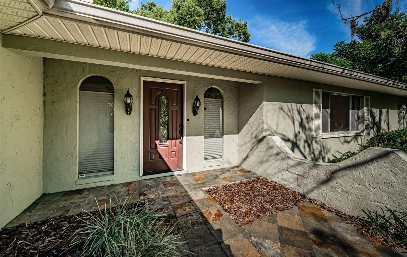 209 S GREENFIELD AVE, TEMPLE TERRACE, FL, 33617