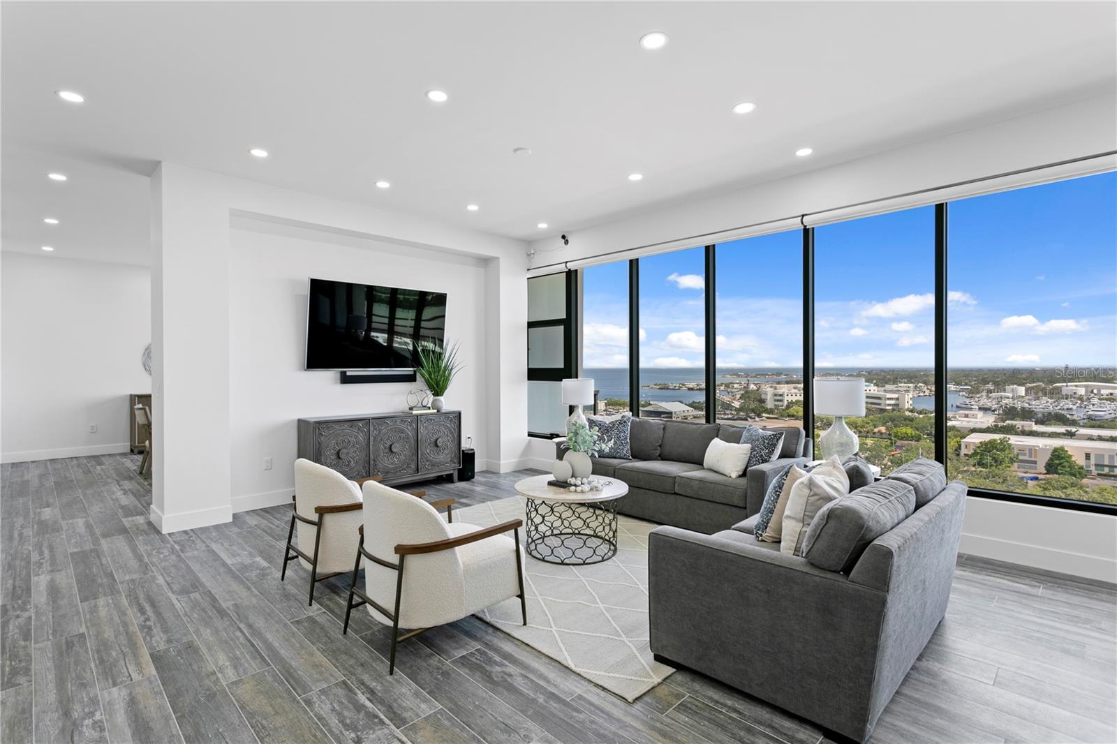 199 DALI BLVD #PH-2, ST PETERSBURG, FL, 33701