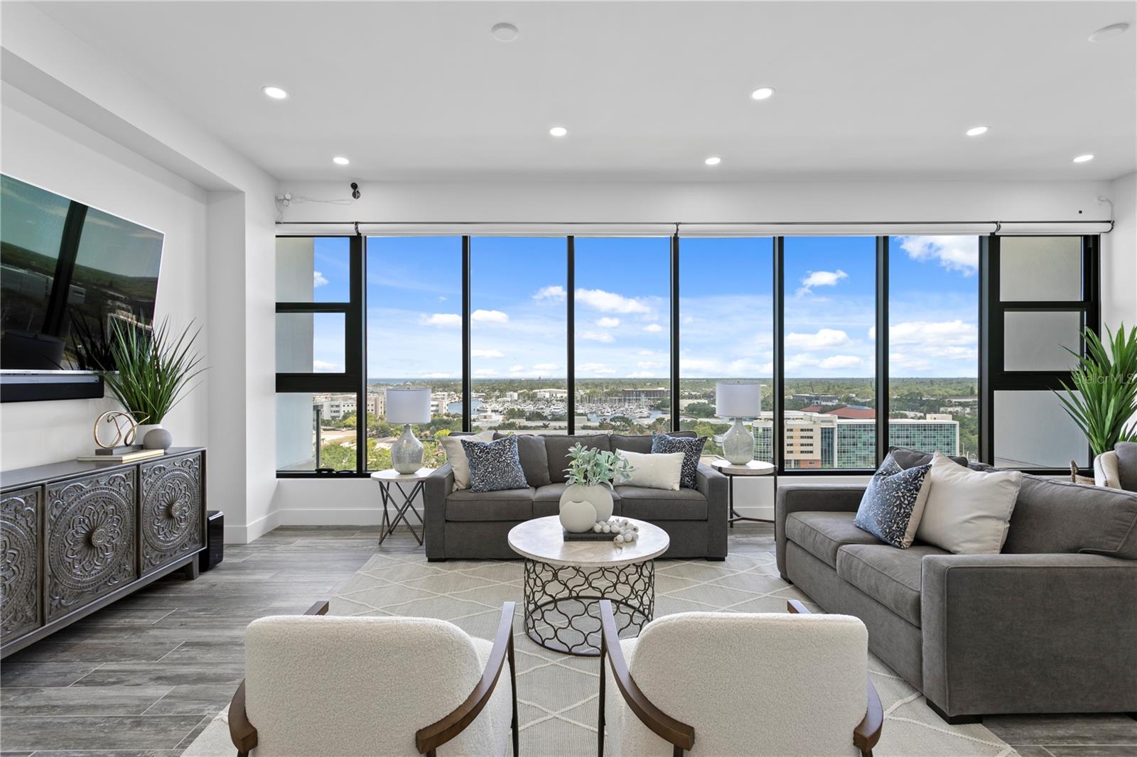 199 DALI BLVD #PH-2, ST PETERSBURG, FL, 33701