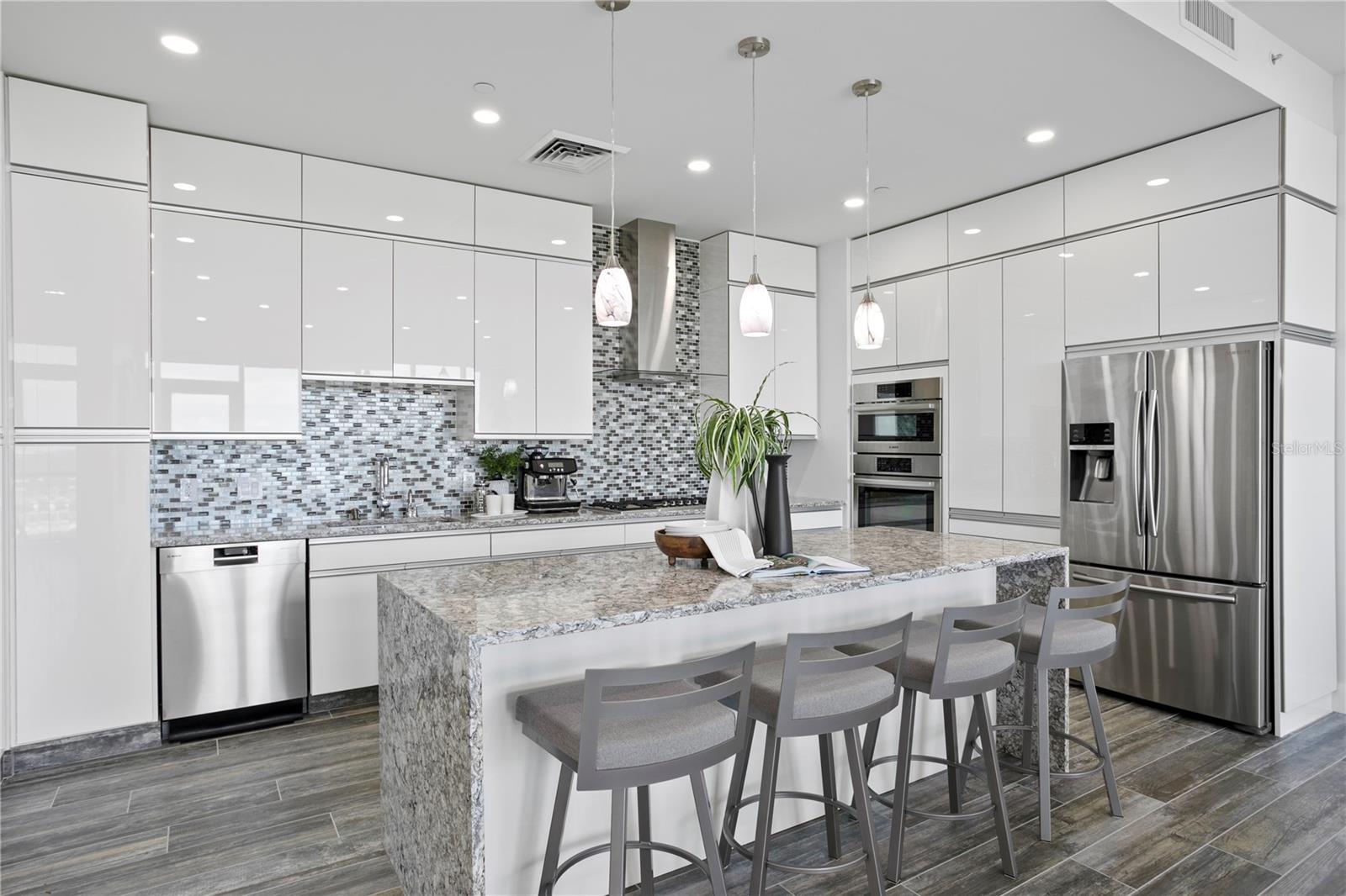 199 DALI BLVD #PH-2, ST PETERSBURG, FL, 33701