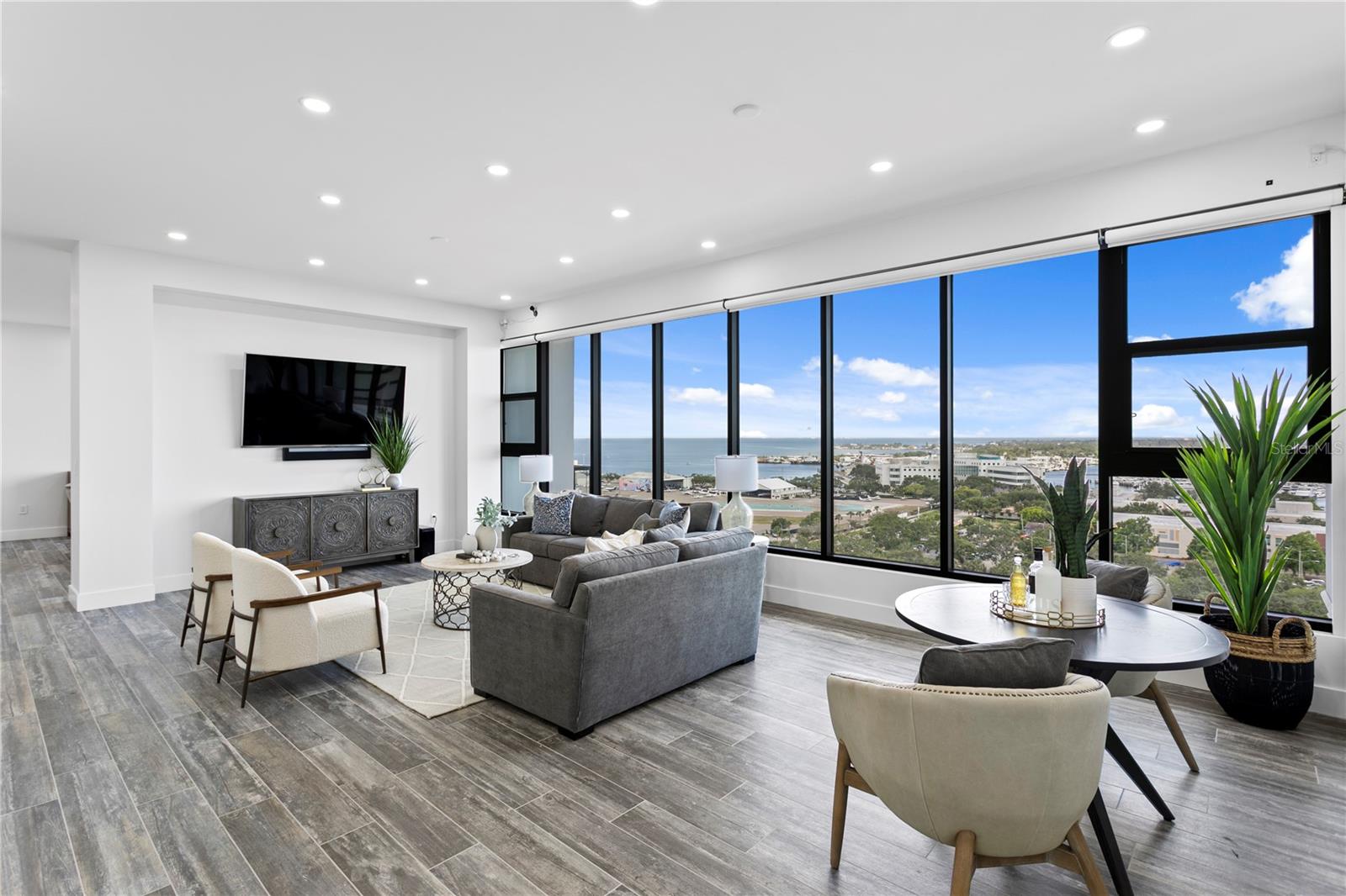 199 DALI BLVD #PH-2, ST PETERSBURG, FL, 33701