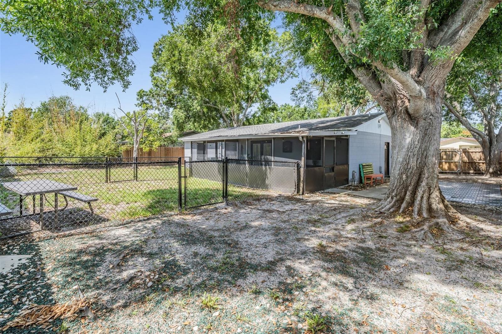 1708 JULIAN LANE DR, TAMPA, FL, 33619