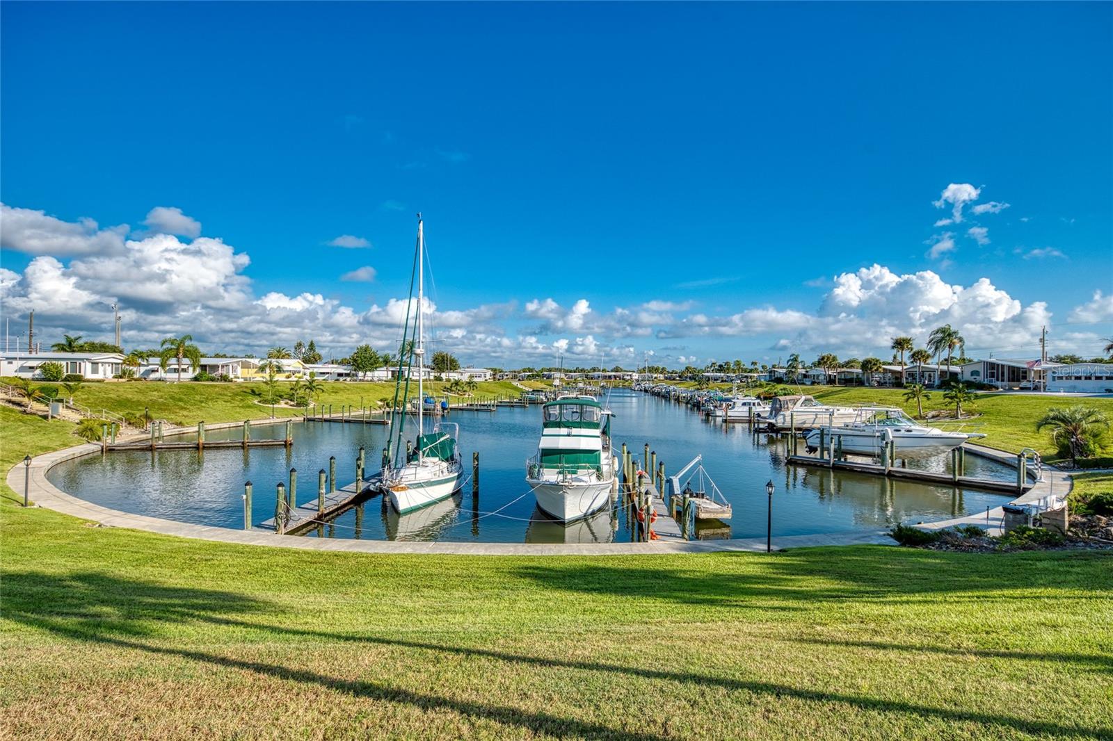 714 N WATERWAY DR, VENICE, FL, 34285