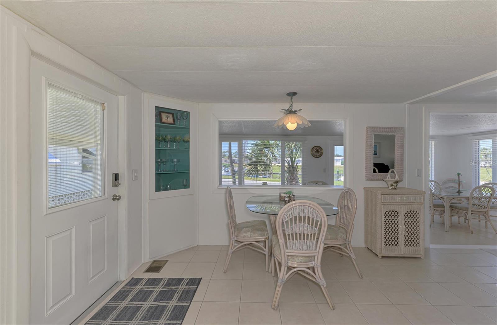 714 N WATERWAY DR, VENICE, FL, 34285