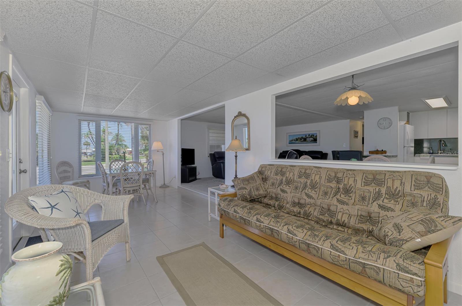 714 N WATERWAY DR, VENICE, FL, 34285