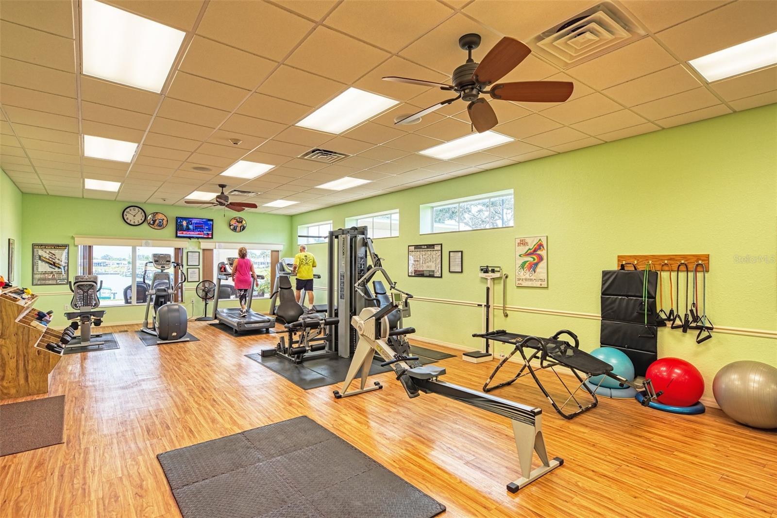 714 N WATERWAY DR, VENICE, FL, 34285