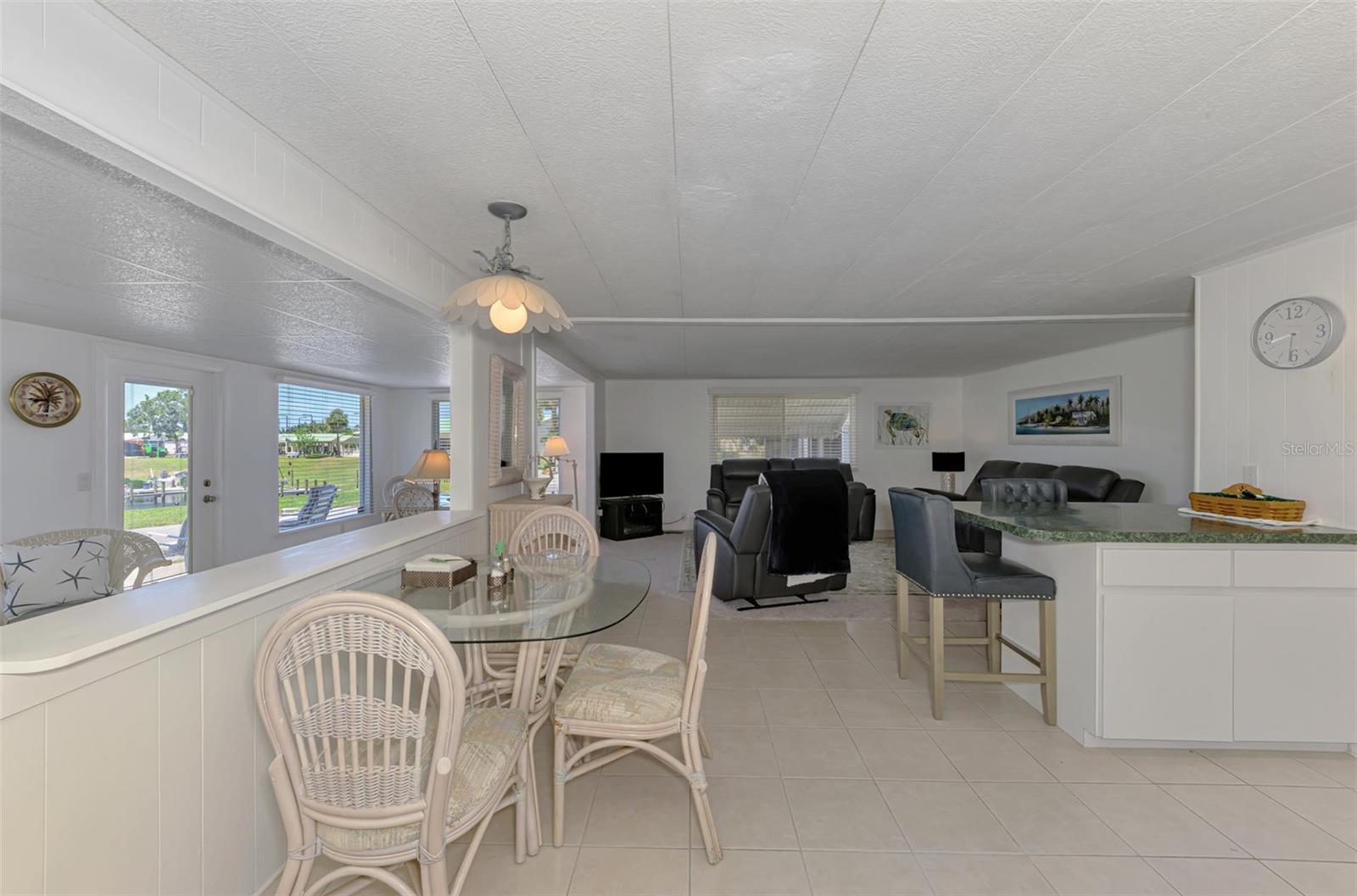 714 N WATERWAY DR, VENICE, FL, 34285