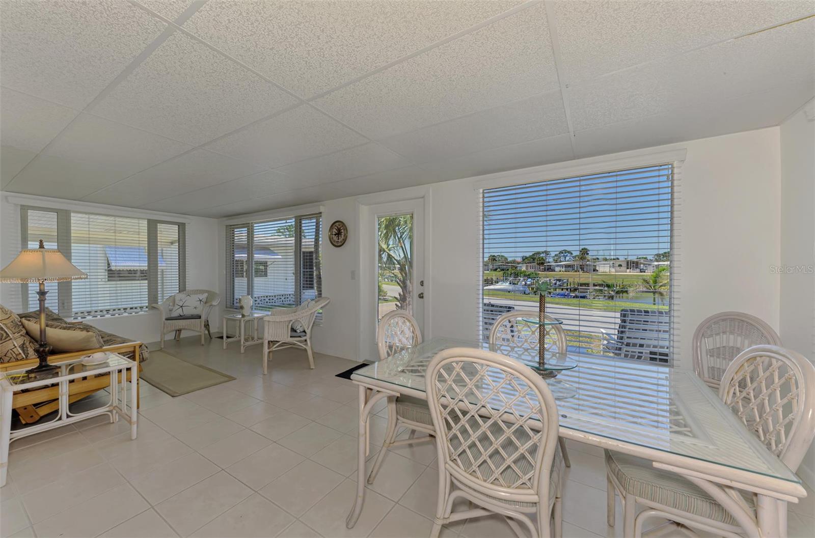 714 N WATERWAY DR, VENICE, FL, 34285