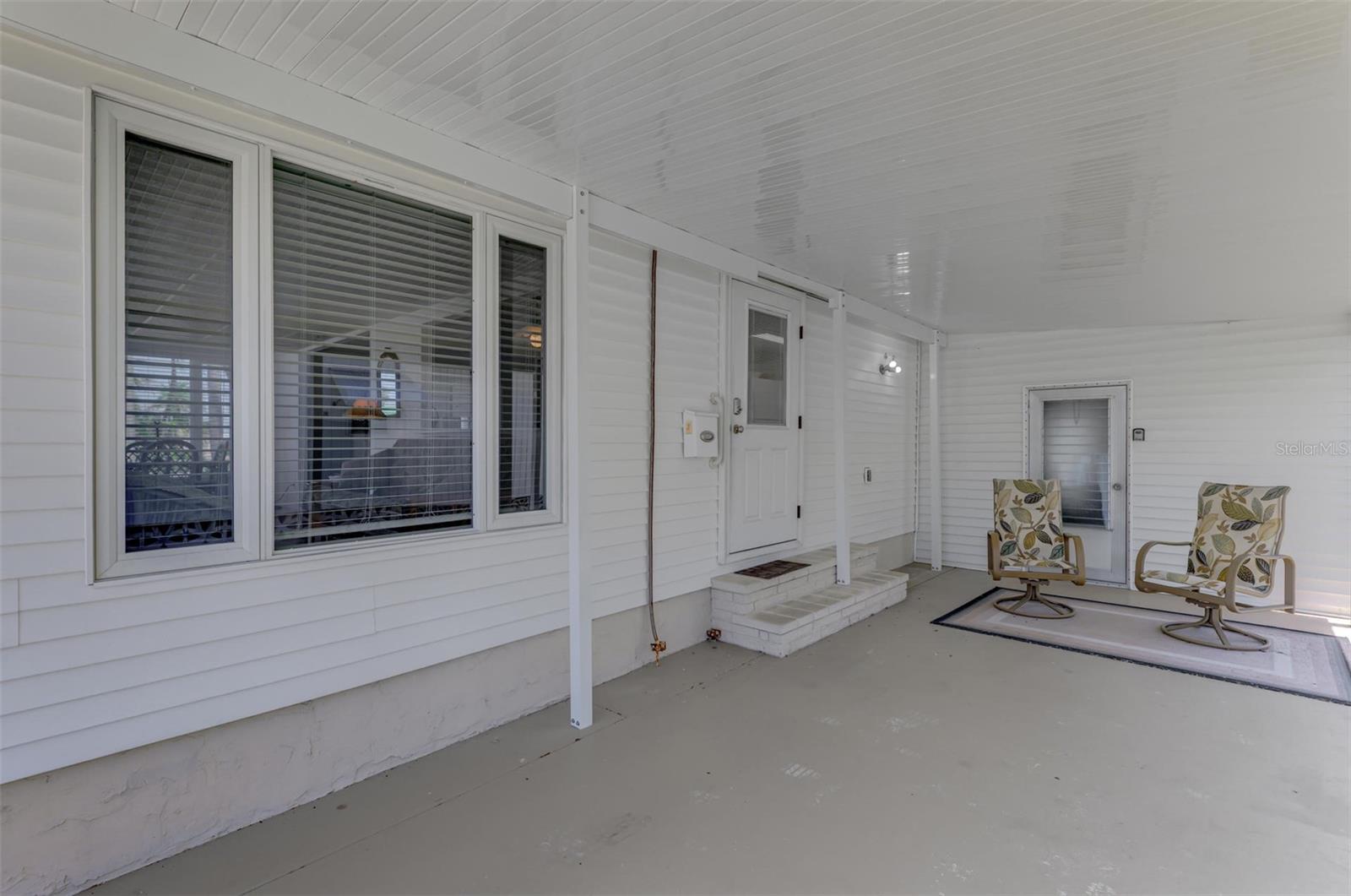 714 N WATERWAY DR, VENICE, FL, 34285