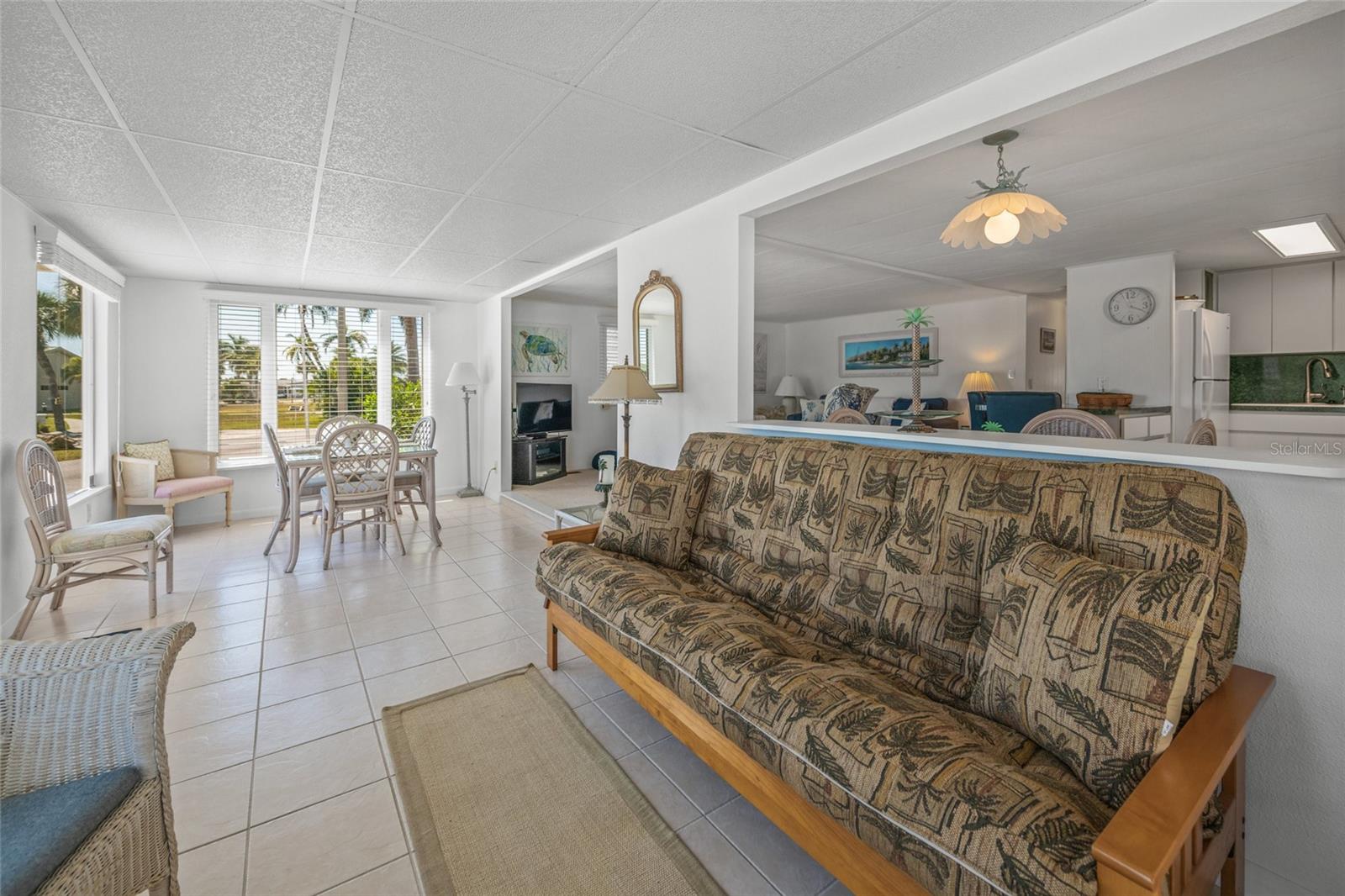 714 N WATERWAY DR, VENICE, FL, 34285