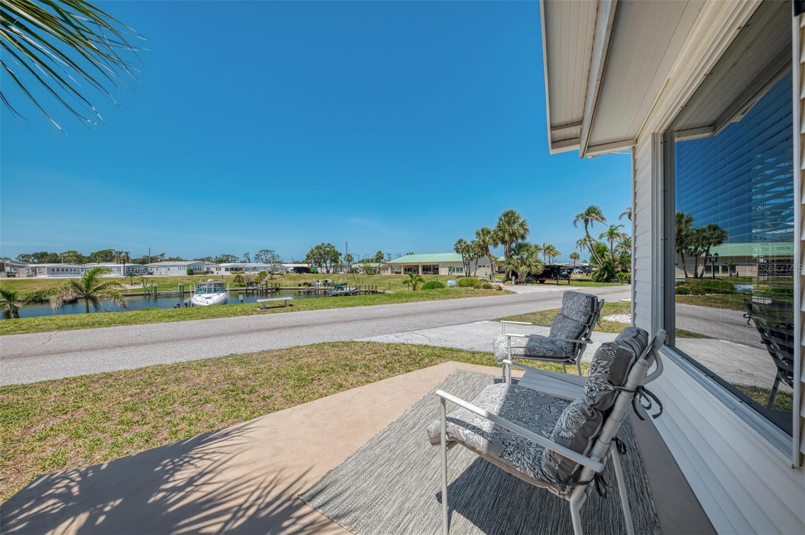 714 N WATERWAY DR, VENICE, FL, 34285