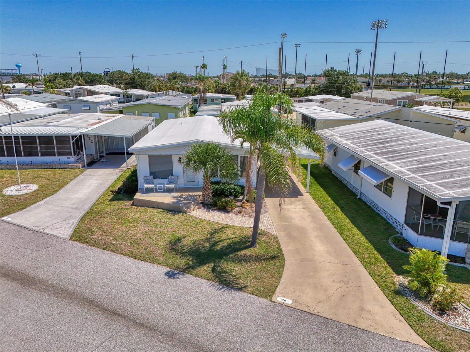 714 N WATERWAY DR, VENICE, FL, 34285