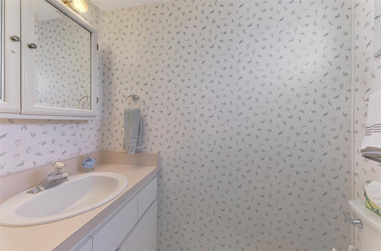 714 N WATERWAY DR, VENICE, FL, 34285