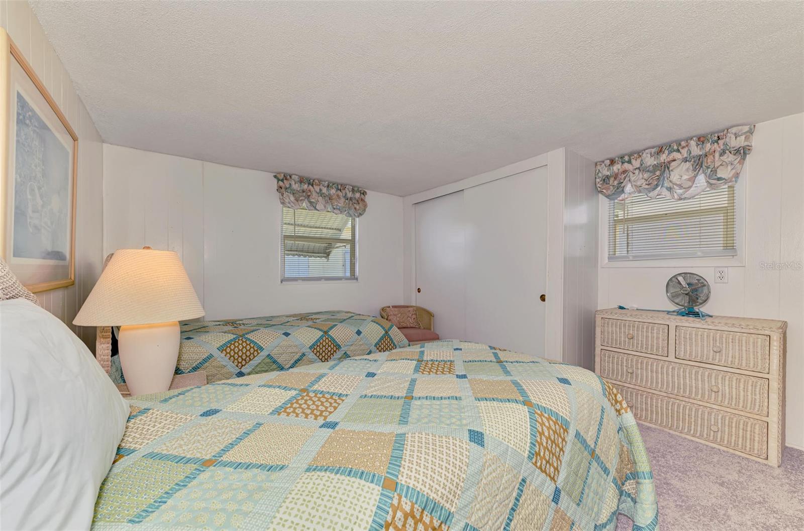 714 N WATERWAY DR, VENICE, FL, 34285