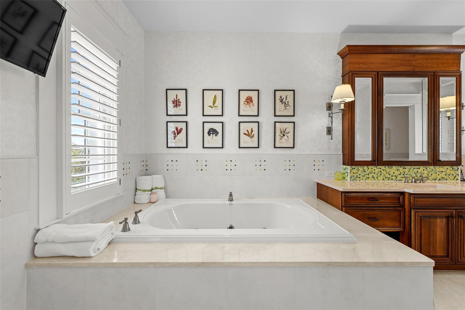 3125 CHRISTOPHERS WATCH LN, RUSKIN, FL, 33570