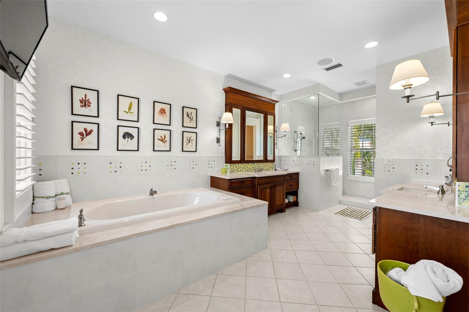 3125 CHRISTOPHERS WATCH LN, RUSKIN, FL, 33570