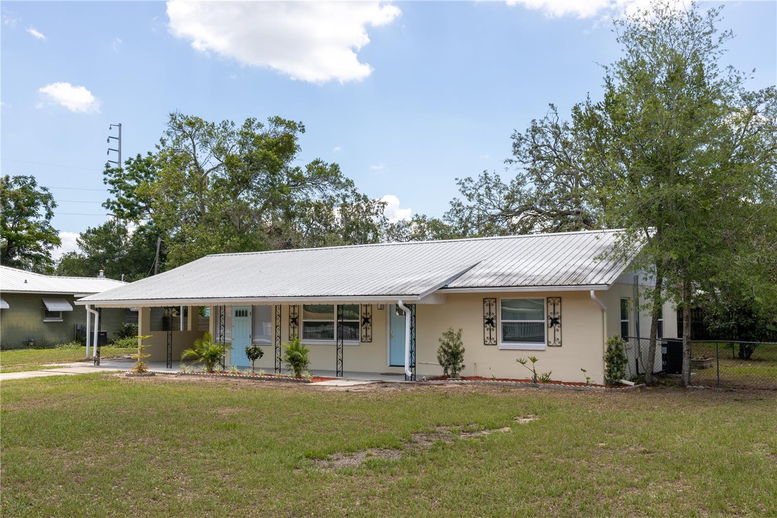 88 E CHARLOTTE AVE, EUSTIS, FL, 32726