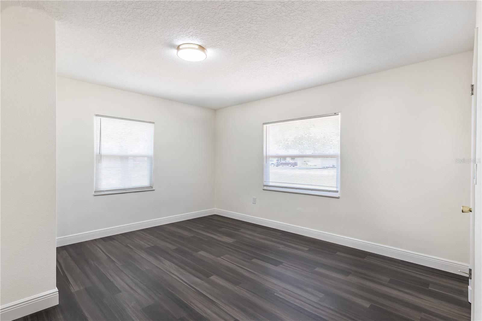 88 E CHARLOTTE AVE, EUSTIS, FL, 32726