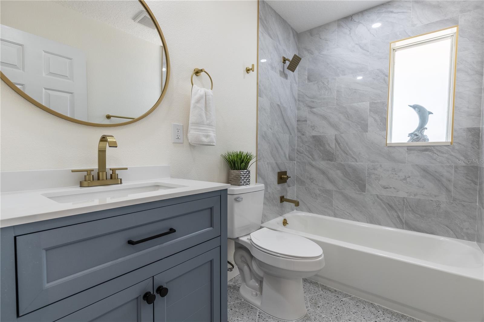 88 E CHARLOTTE AVE, EUSTIS, FL, 32726