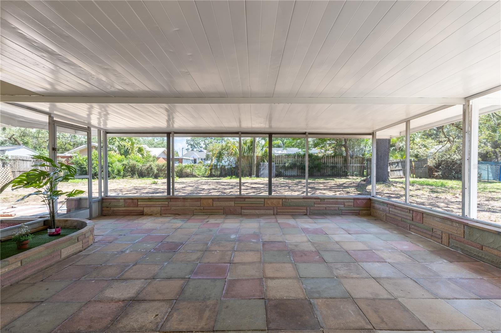 88 E CHARLOTTE AVE, EUSTIS, FL, 32726