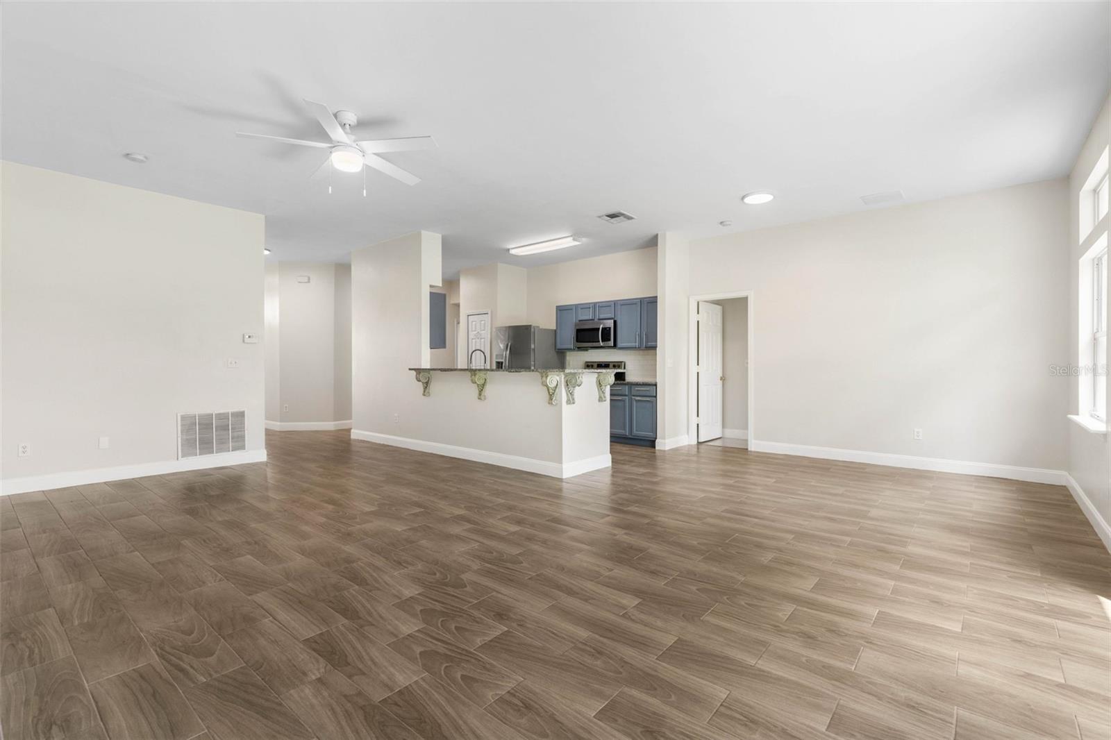 1 PRESIDENT LN, PALM COAST, FL, 32164