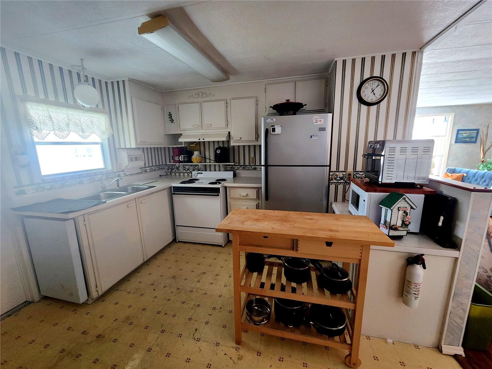 34616 MORNING GLORY GLN, ZEPHYRHILLS, FL, 33541