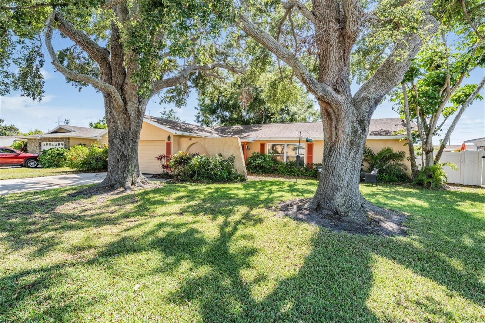 8956 124TH WAY, SEMINOLE, FL, 33772