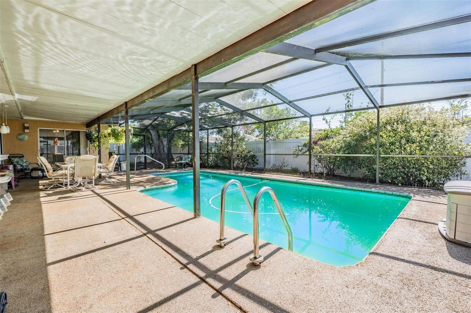 8956 124TH WAY, SEMINOLE, FL, 33772