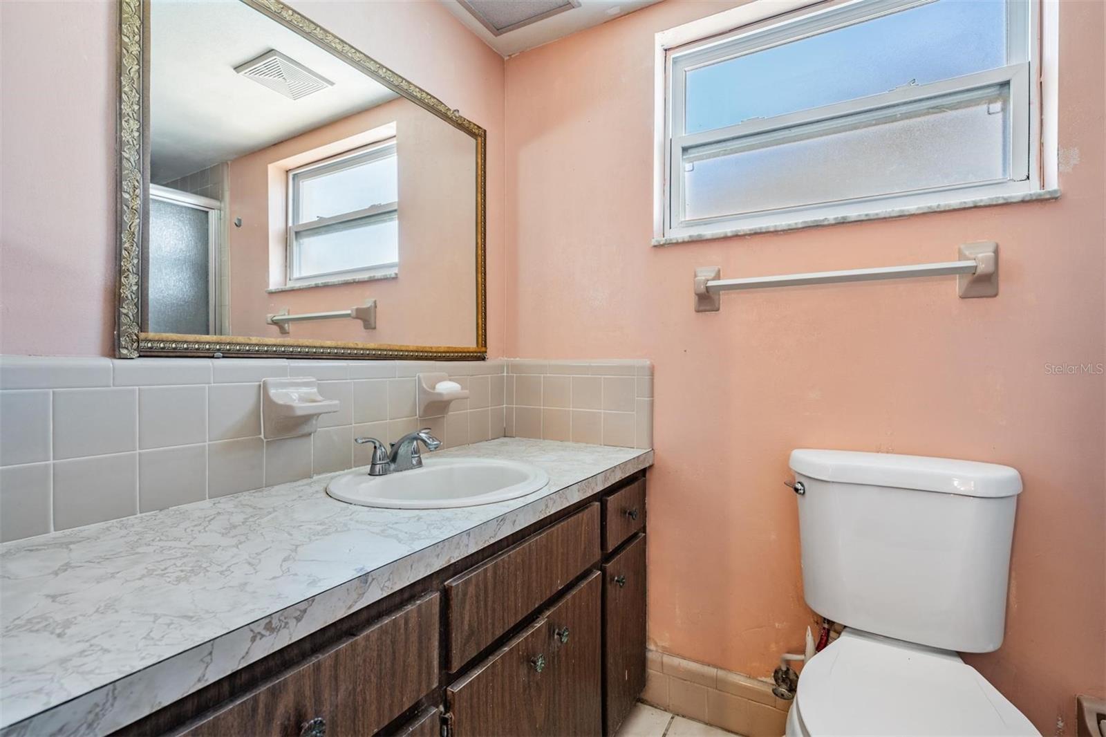 8956 124TH WAY, SEMINOLE, FL, 33772