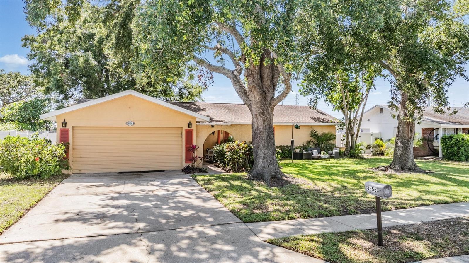 8956 124TH WAY, SEMINOLE, FL, 33772