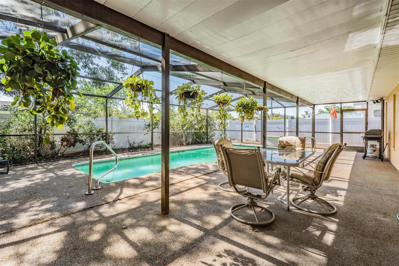 8956 124TH WAY, SEMINOLE, FL, 33772