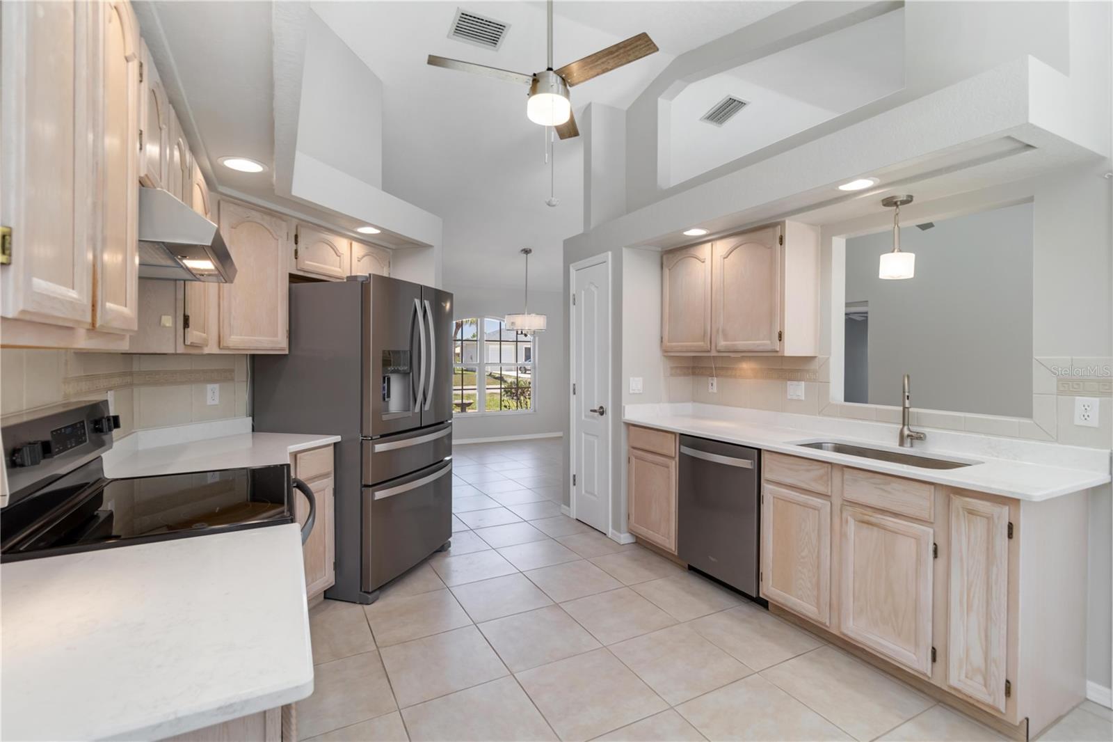 251 BROADMOOR LN, ROTONDA WEST, FL, 33947