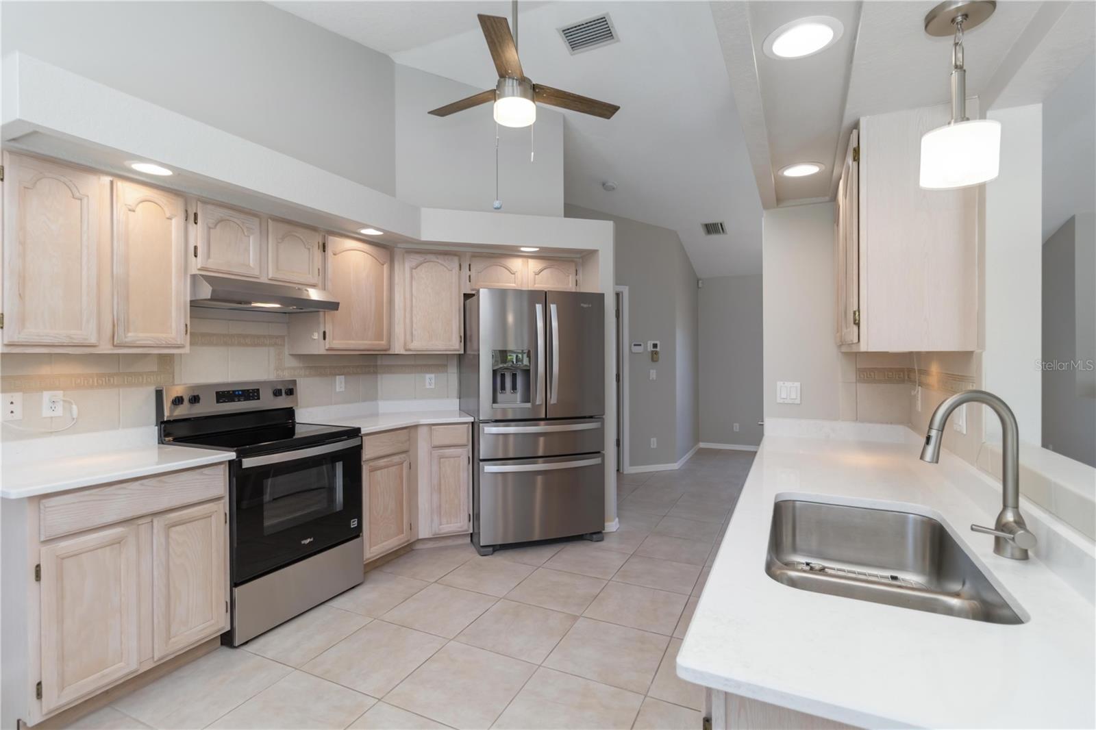 251 BROADMOOR LN, ROTONDA WEST, FL, 33947