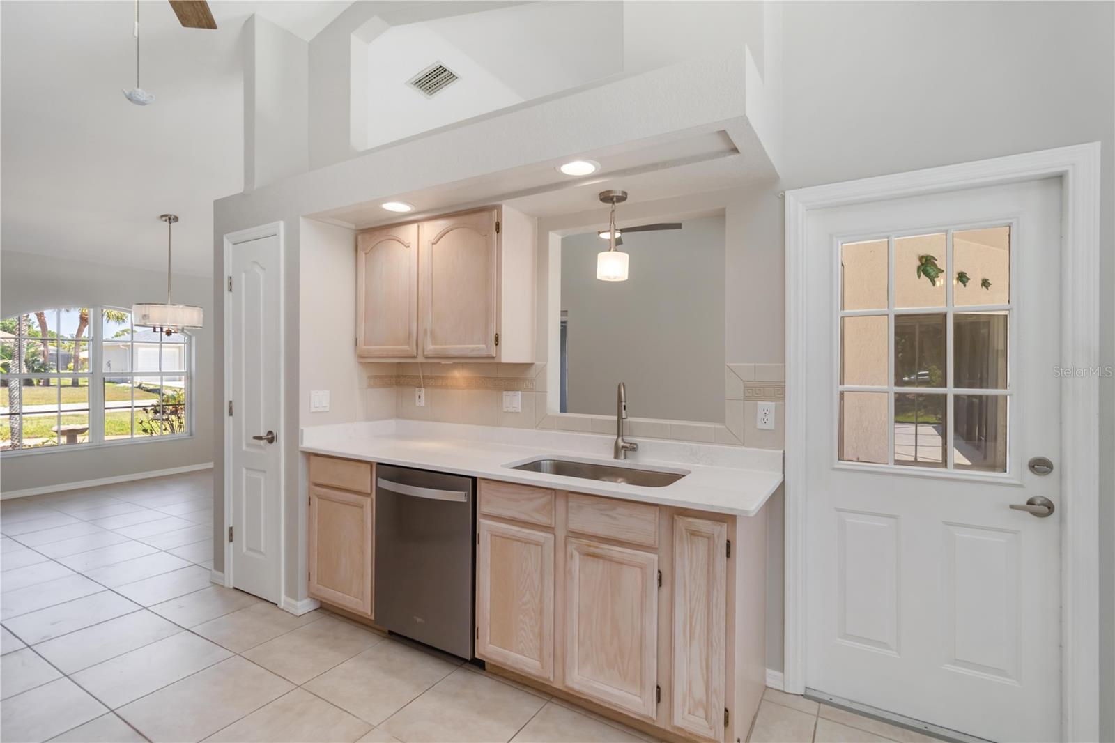 251 BROADMOOR LN, ROTONDA WEST, FL, 33947