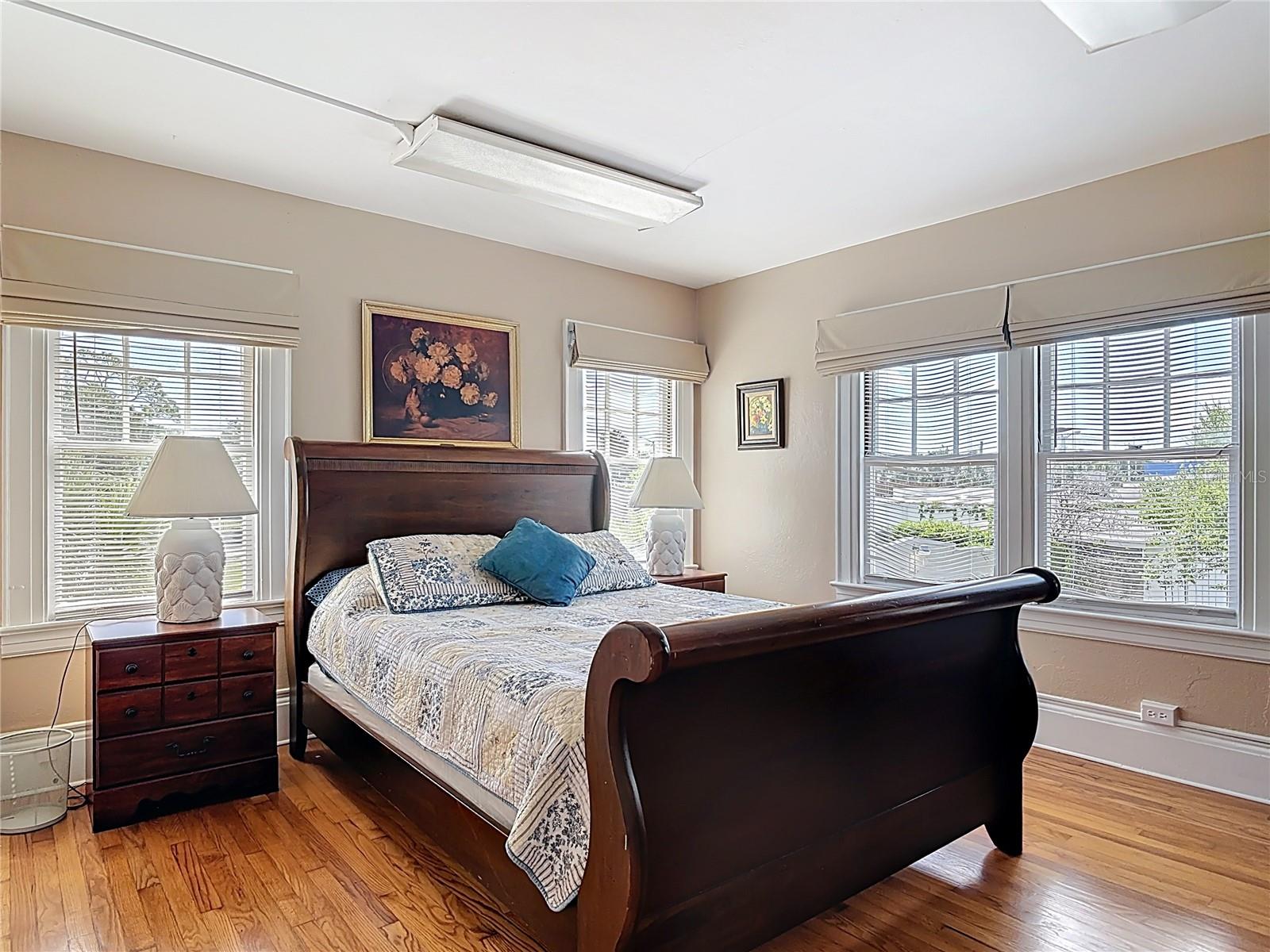 20 N HALIFAX AVE, DAYTONA BEACH, FL, 32118