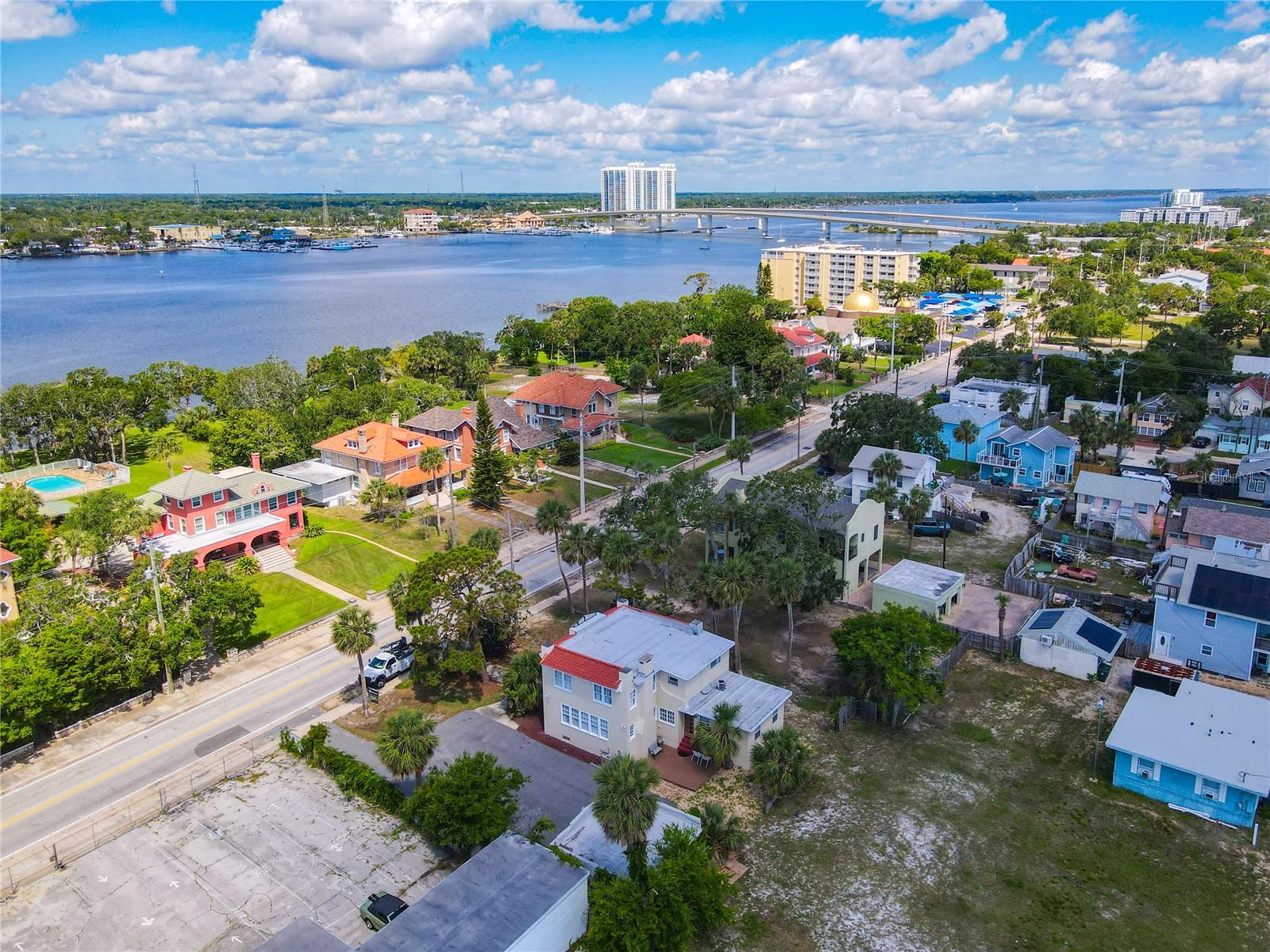 20 N HALIFAX AVE, DAYTONA BEACH, FL, 32118