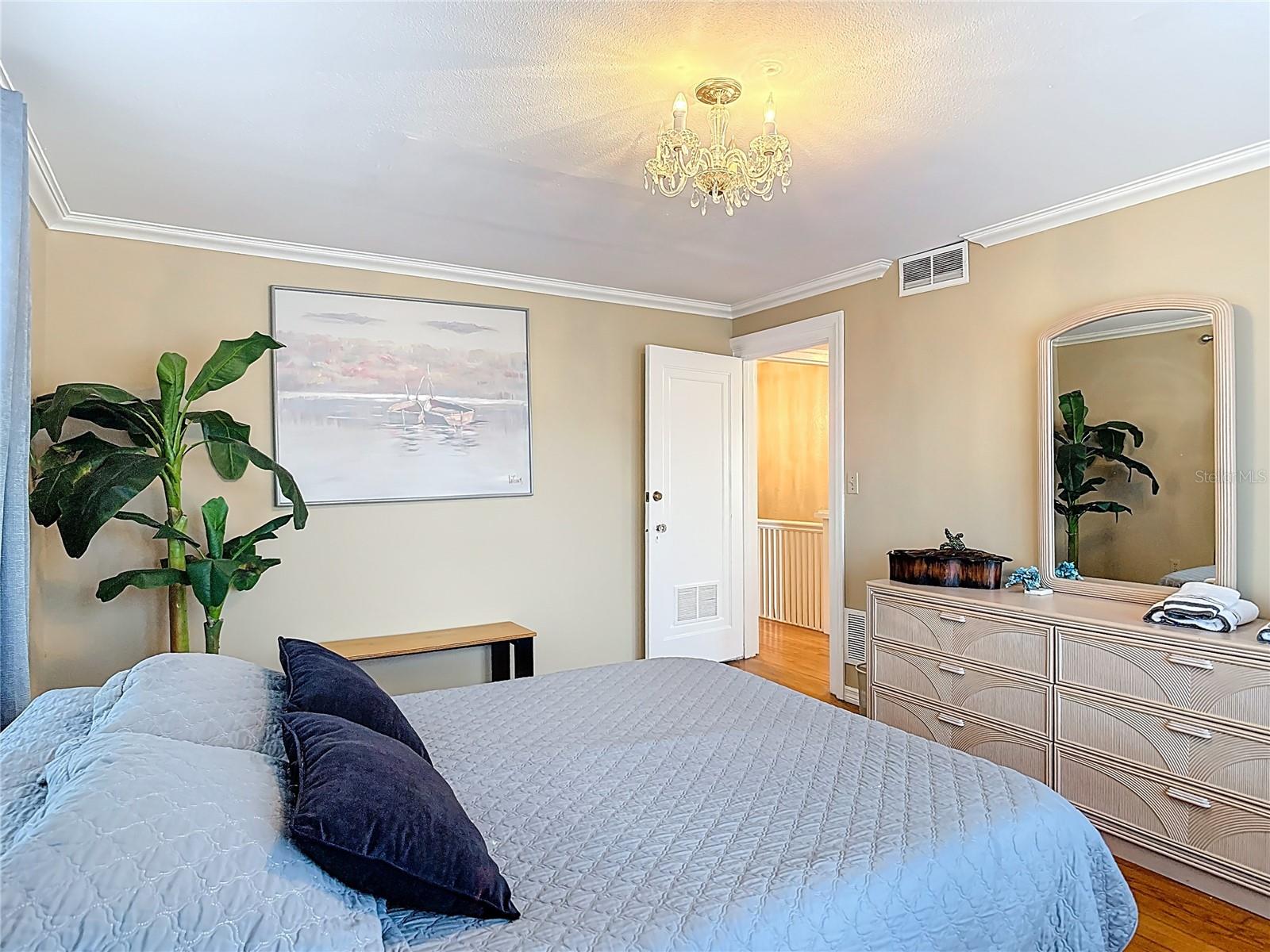 20 N HALIFAX AVE, DAYTONA BEACH, FL, 32118